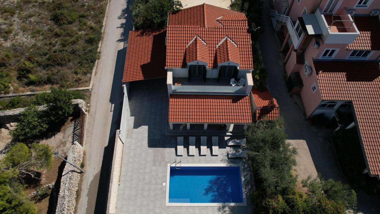 Villa Vesa Севид Екстериор снимка