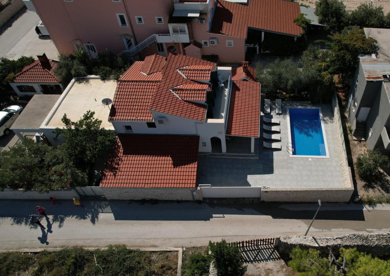 Villa Vesa Севид Екстериор снимка